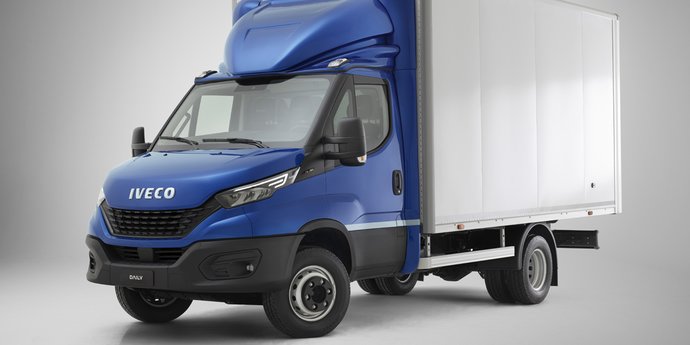 IVECO Daily Fahrgestell mit Koffer